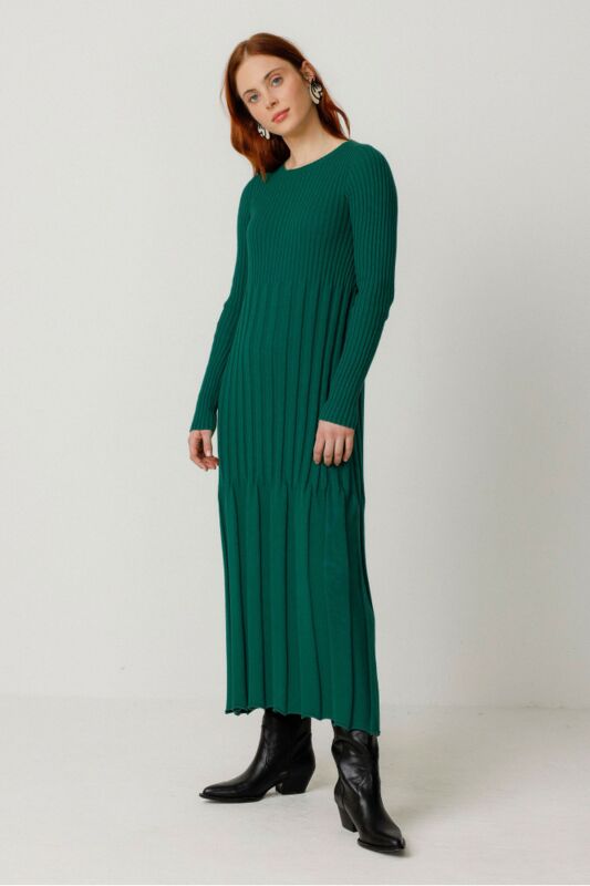 Grünes A-Linien-Trikotkleid Bedia von SKFK