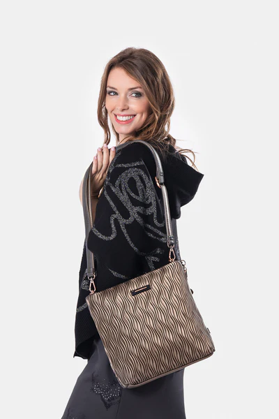 Umhängetasche quadratisch Intentions von Anekke